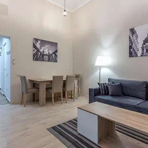 Goldcentral Akacfa-next To Mazel Tov-brilliant Location Апартаменты