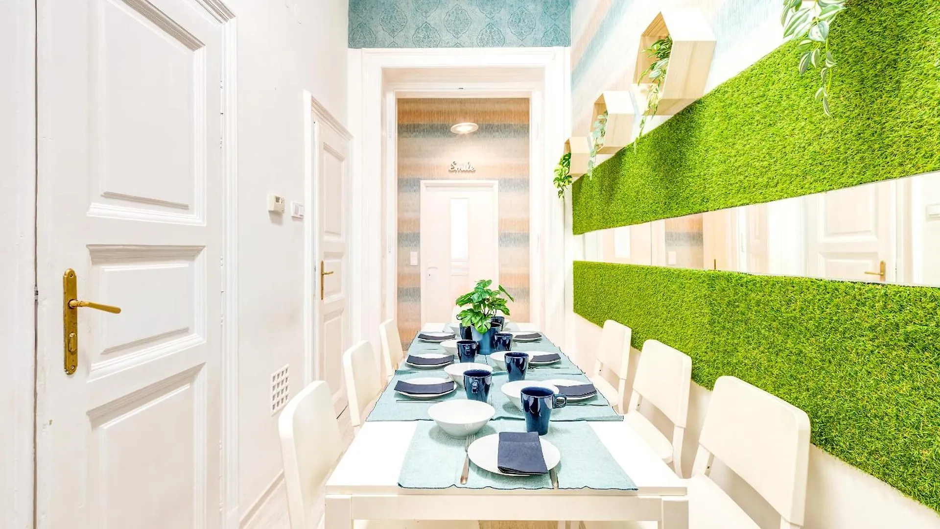 Central And Cozy - In Vivid Neighbourhood Apartamento Budapeste